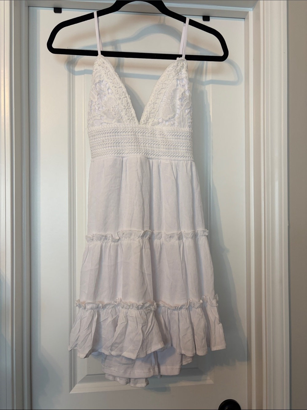 Justify White Spaghetti-Strap Lace Tiered Sundress